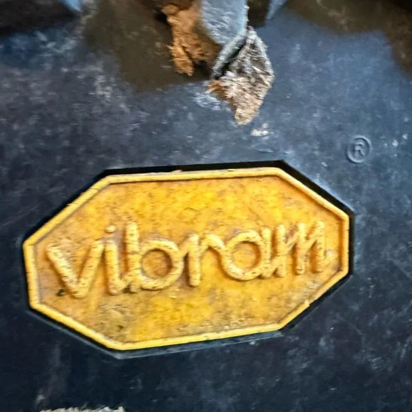 Danner Mountain Light Boots Vibram Lug Soles - Picture 6 of 6